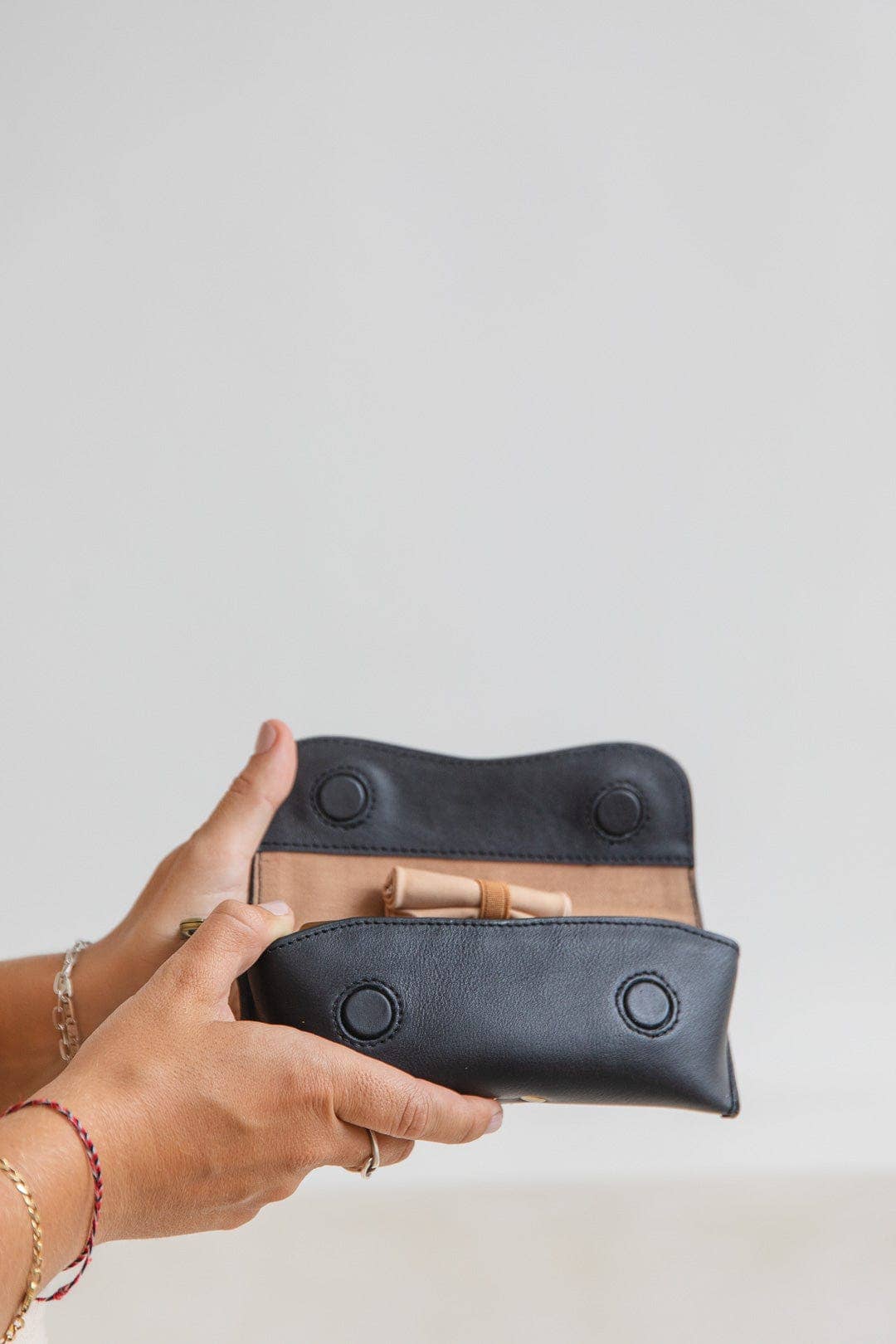 Sol Case - Black