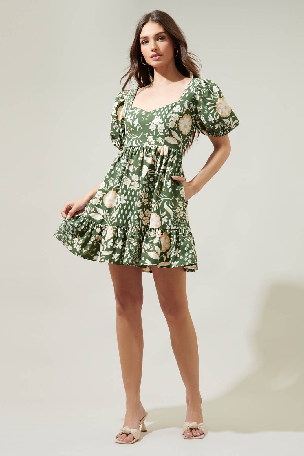 Fernwood Floral Evy Sweetheart Mini Dress: OliveGreen / M