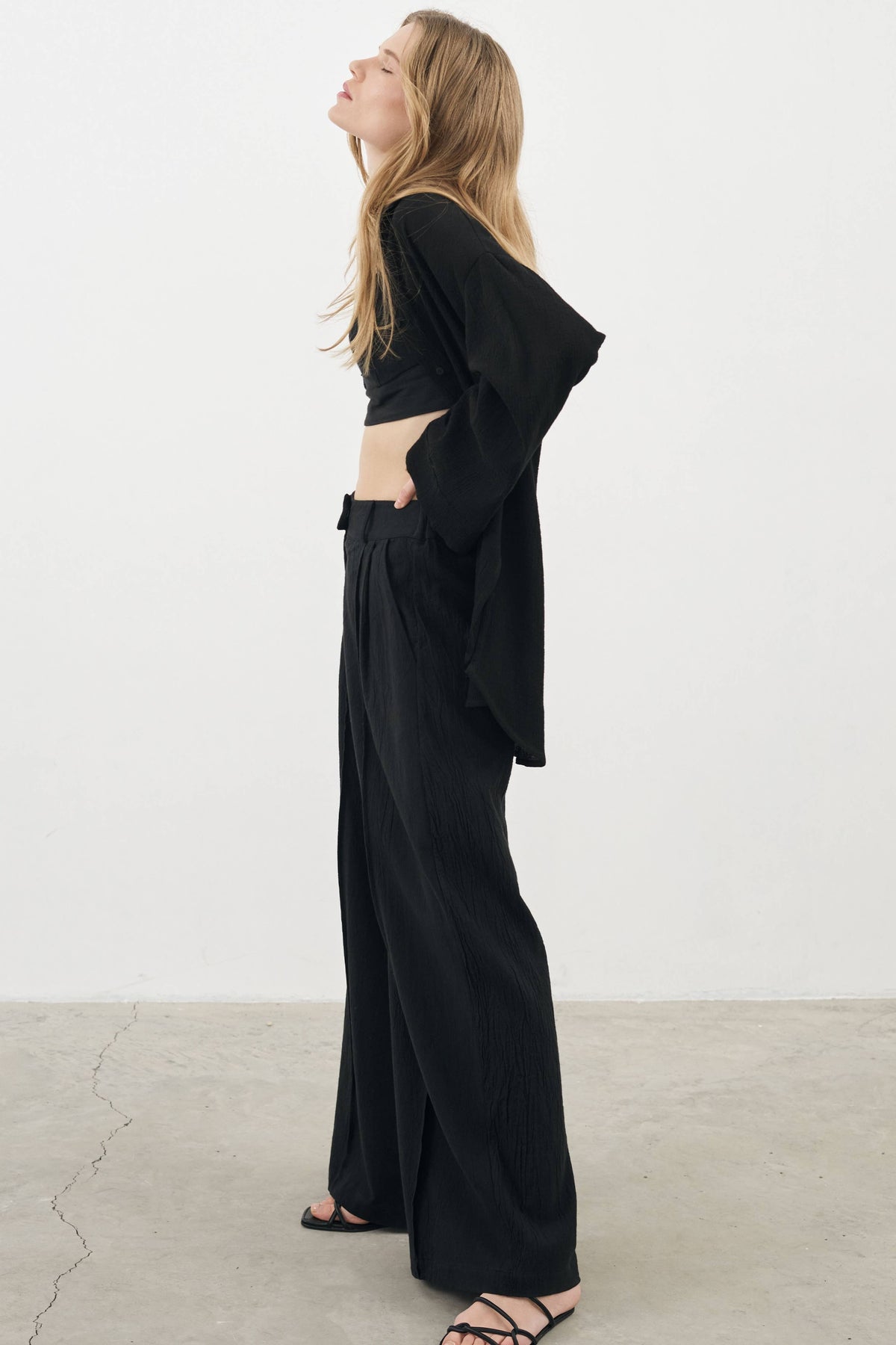 Amara Maxi Shirt - Black: Black / One Size