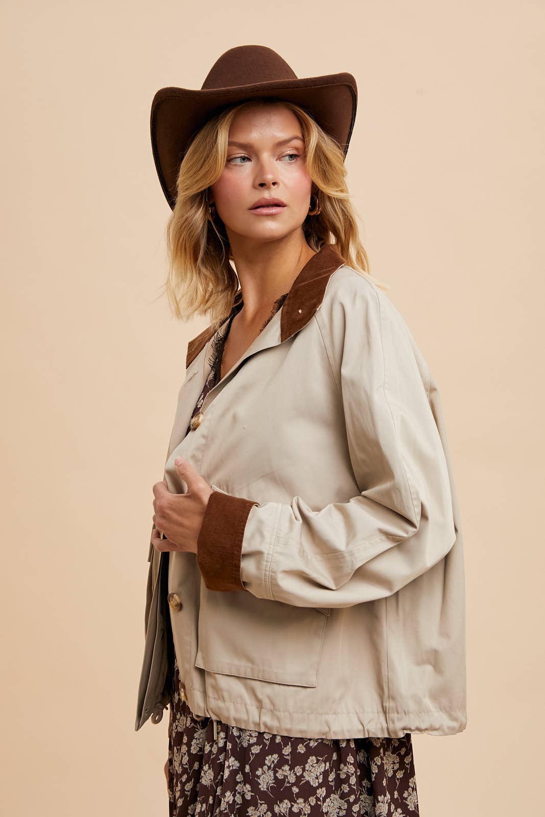 POPOVER COLLAR CARGO JACKET: OLIVE