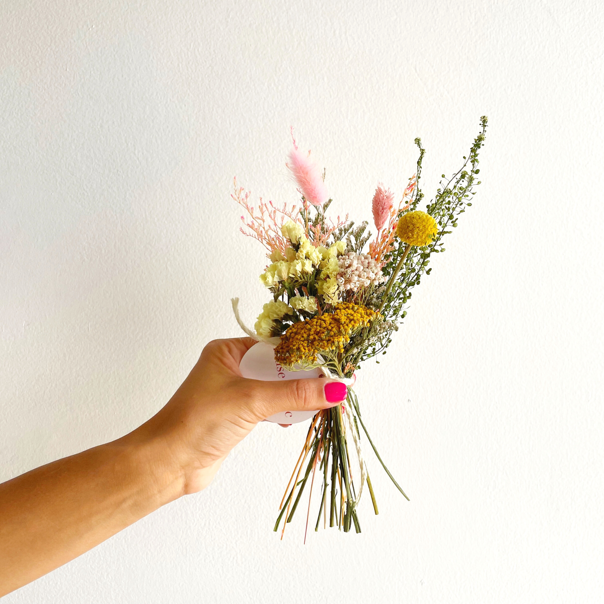 Classic & Chic Dried Flower Bundles: Romantic