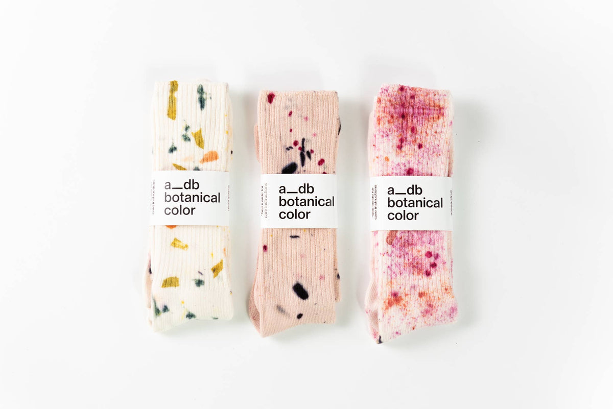 Abstract Bundle Dyed Bamboo Slouch Socks: Abstract Cream