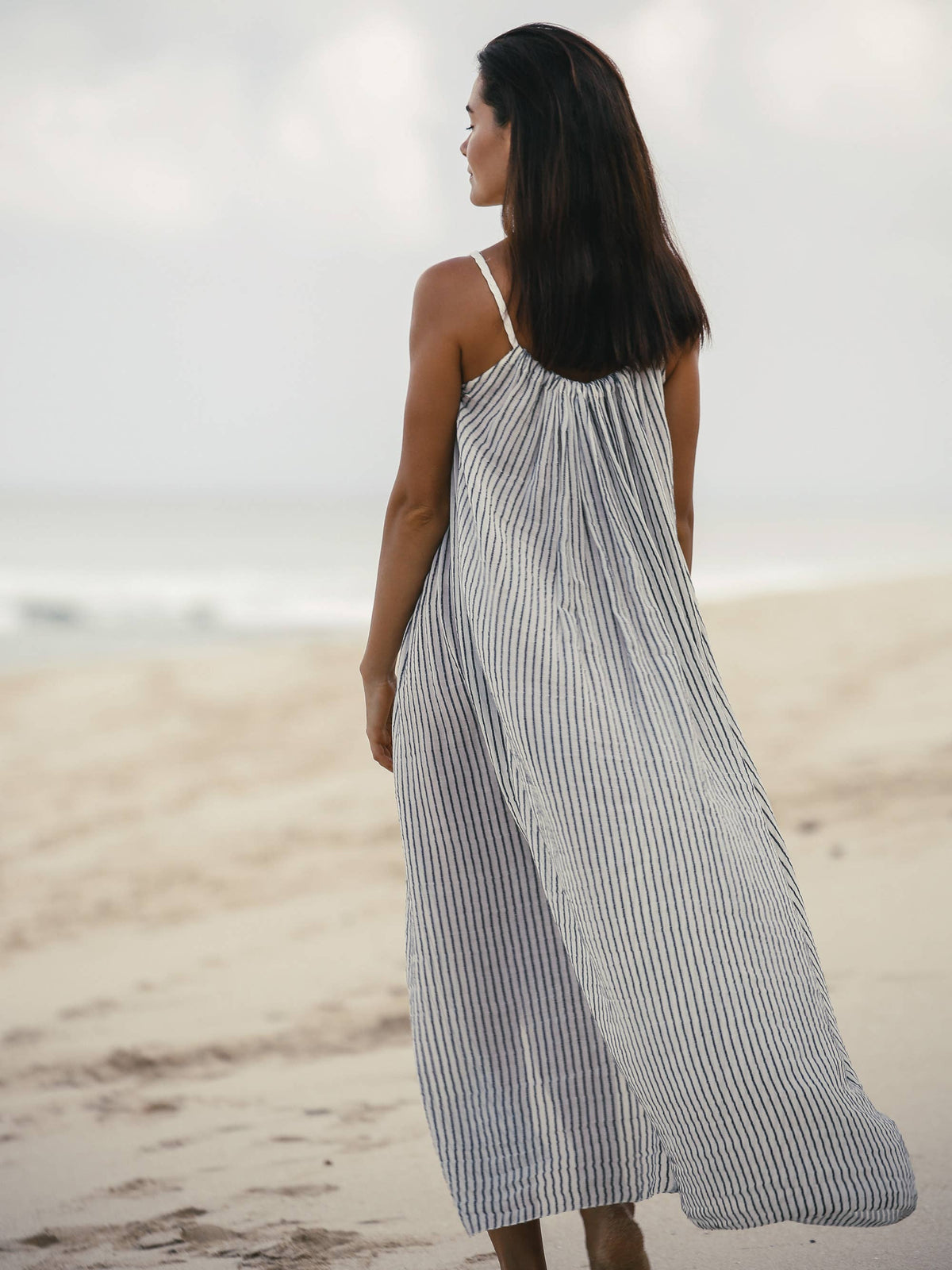 Breeze Beach Dress - Black Stripes: Black Stripes / One Size