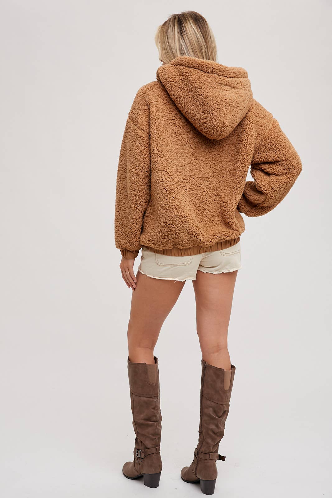 SHERPA HOODIE PULLOVER: TAUPE