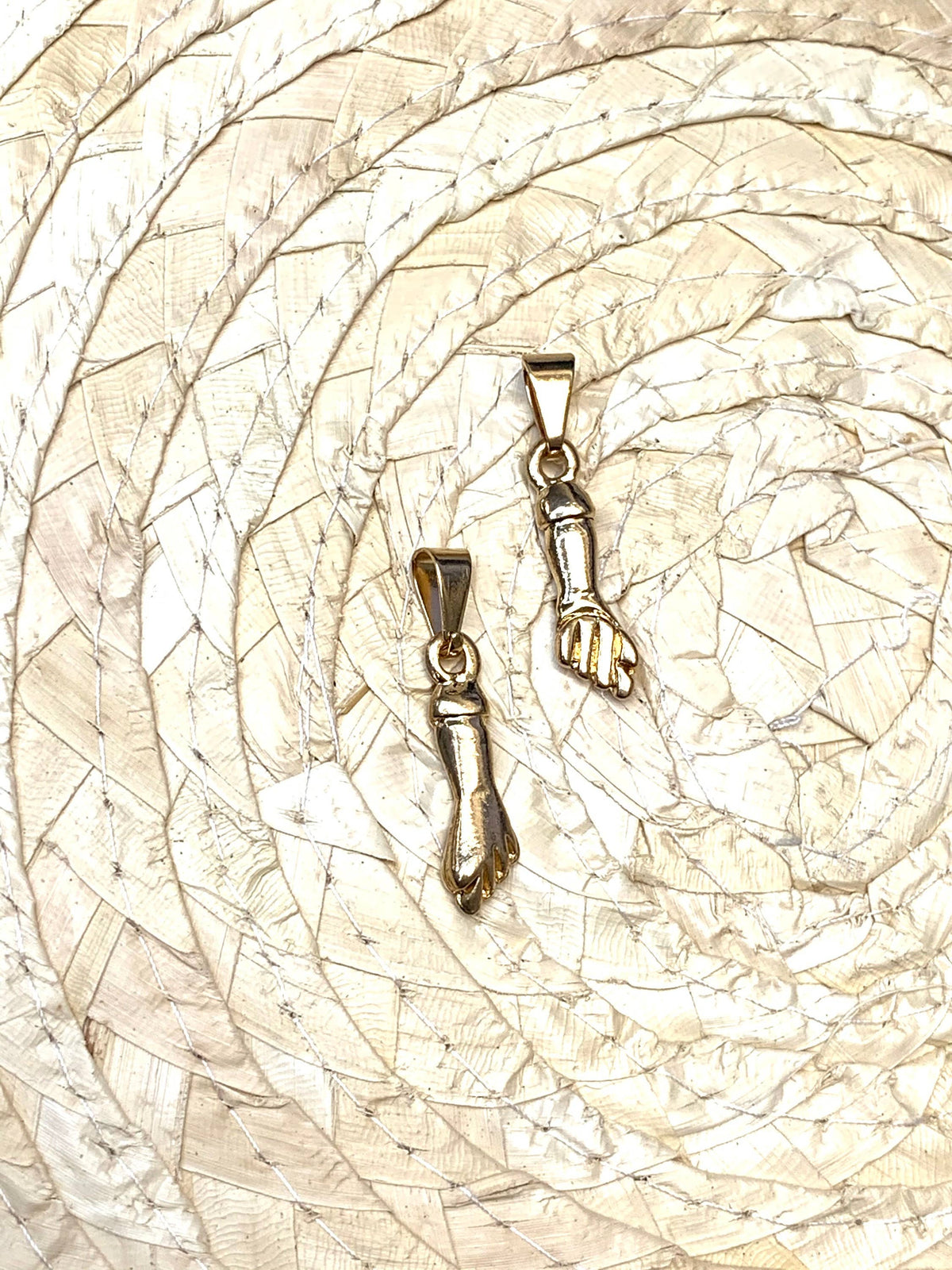 Gold Filled Figa Hand Charm, Figa Amulet Hand Pendant, Mano Fico Fist Gold Filled Hand, Fist Pump Hand Charm, Gold Filled Figa Pendants