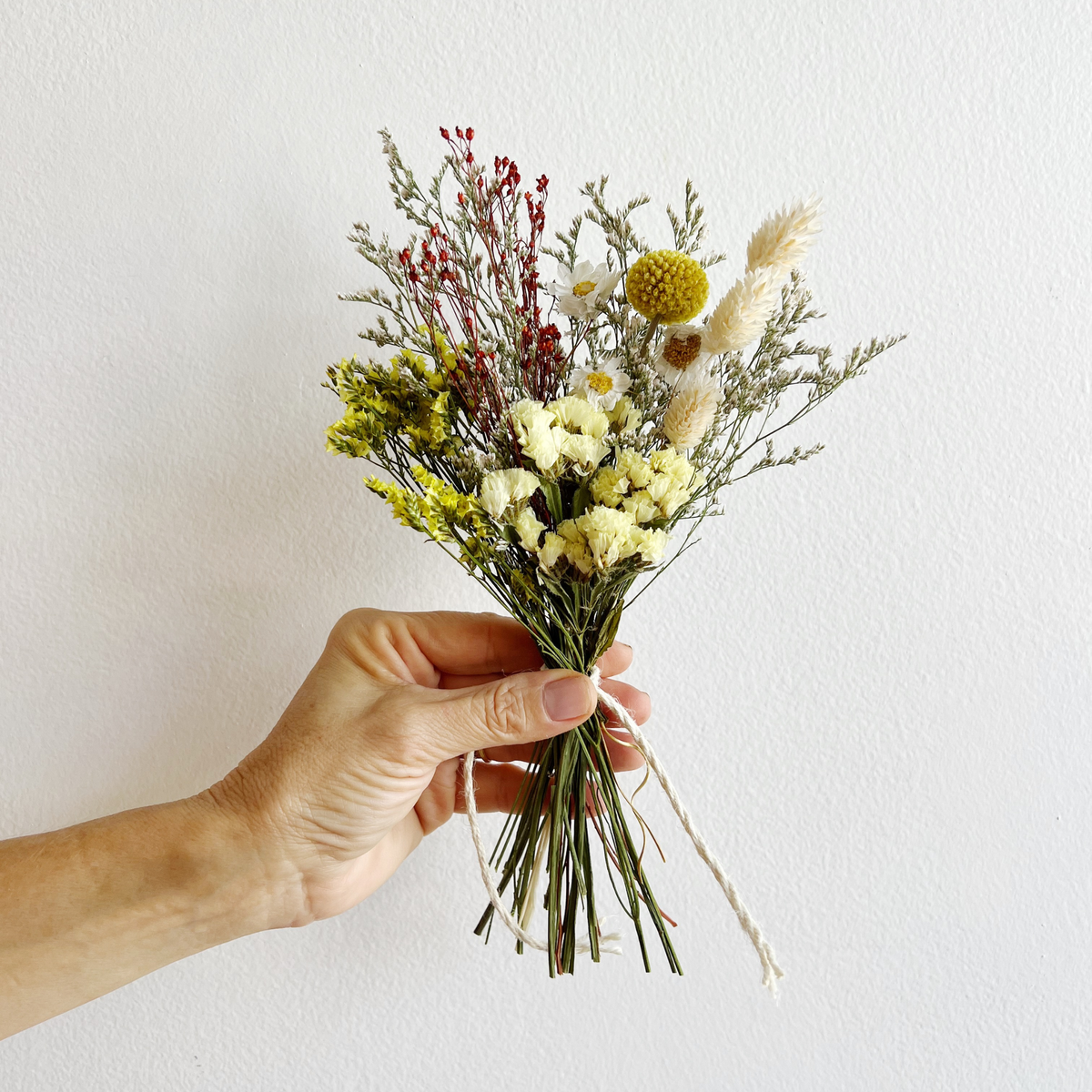 Classic & Chic Dried Flower Bundles: Romantic
